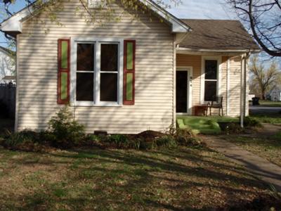 simple front yard landscaping pictures. simple front yard landscaping