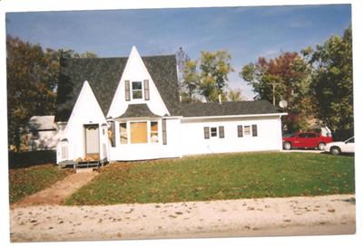 old house picture - foundation planting design