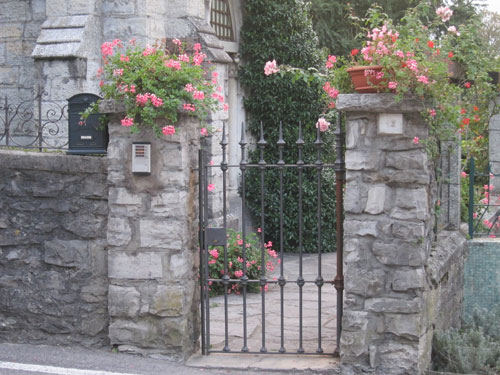 front yard walls and fencing