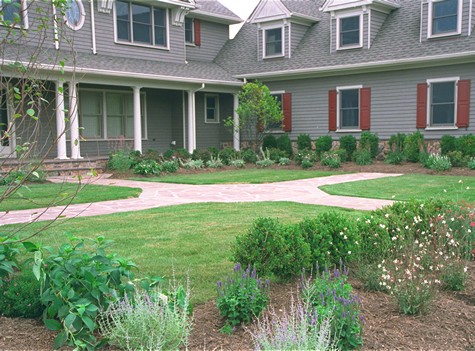 Eye-cathching front yard design.